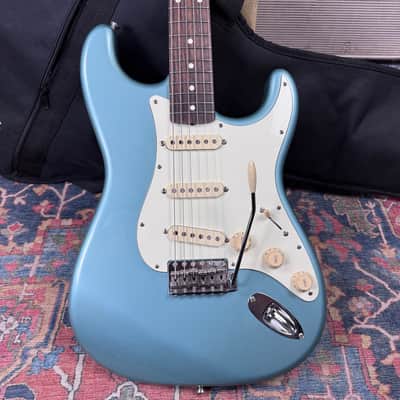 Fender Japan Exclusive Classic 60's Stratocaster Ocean Turquiose Metallic w/Tags - 2016 image 4