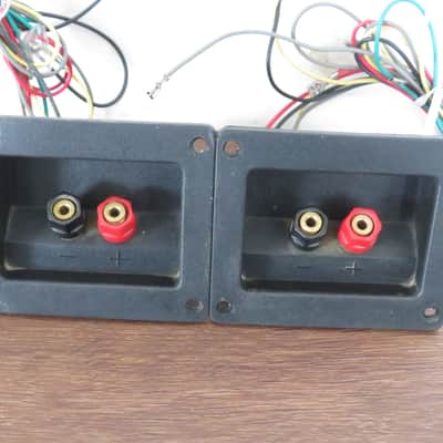 USED PAIR DYNALAB TWO WAY CROSSOVERS image 1