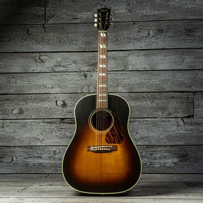 Gibson 1942 Banner Southern Jumbo - Vintage Sunburst image 3