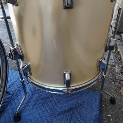 Pearl Fibreglass 4 piece Shell Pack 12,13,16, and 22 1970's image 7