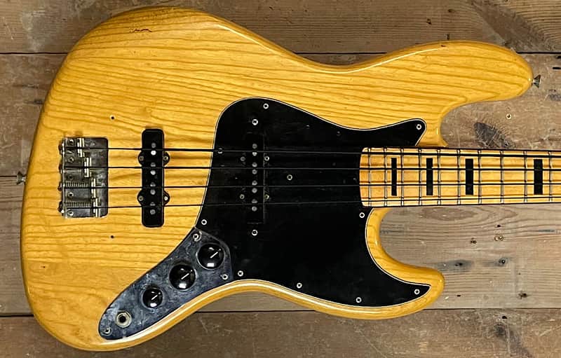 Fender Jazz Bass with Maple Fretboard