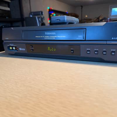Toshiba W-522 4 Head Hi-Fi VCR VHS Player Recorder W/Remote Tested Working image 4