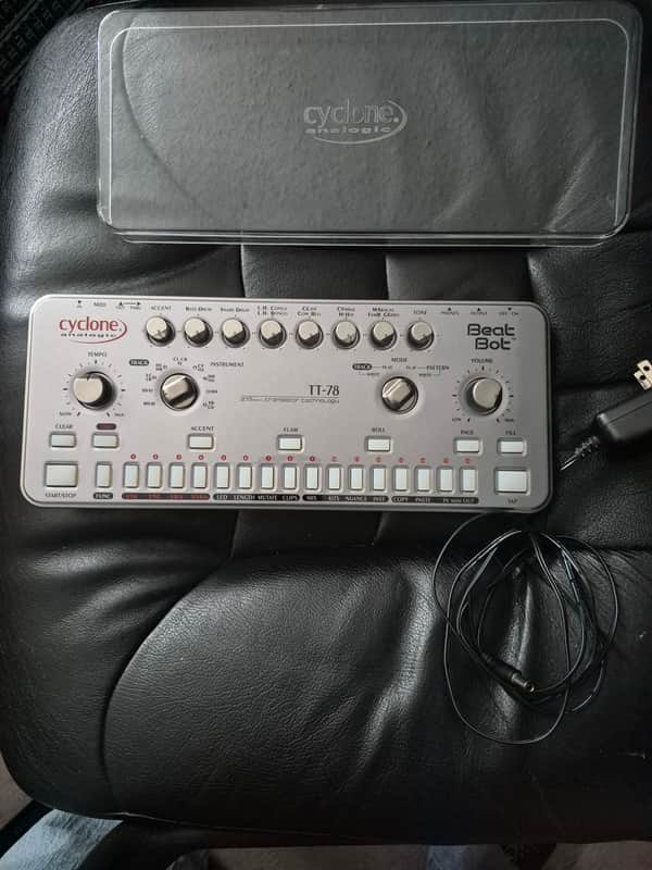 Cyclone Analogic TT-78 Beat Bot 2016 - Aztec Silver image 1