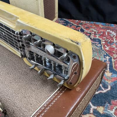 1962 Fender Deluxe 8-String Lap Steel w/OHSC, Hang Tags, Accessories image 8