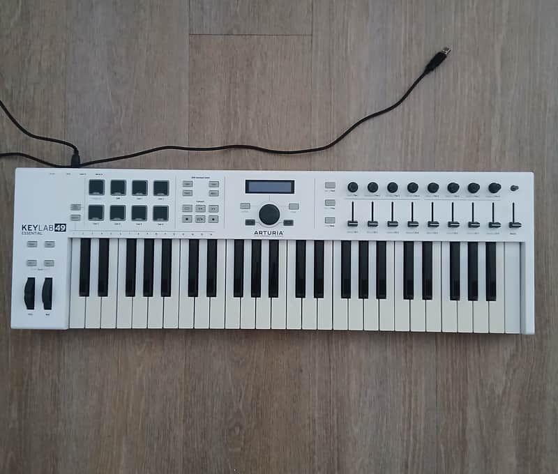 Arturia KeyLab Essential 49 MkIII MIDI Controller 2023 - Present - White image 1