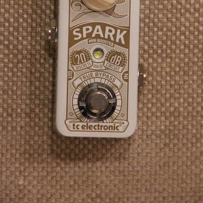 TC Electronic Spark Mini Booster - White image 3