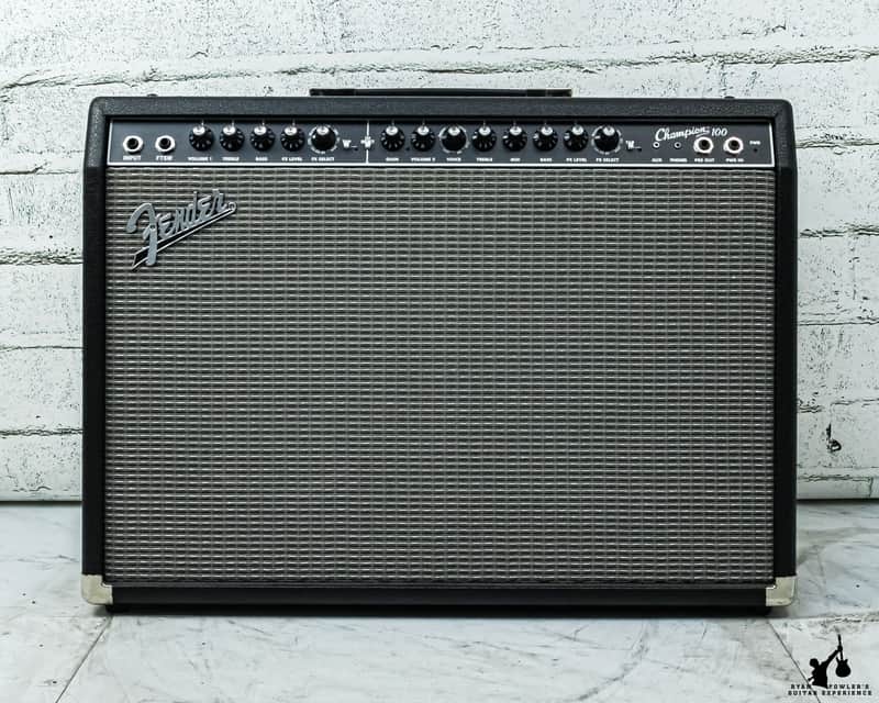 Fender Champion 100 w/ FTSW & Cover image 1