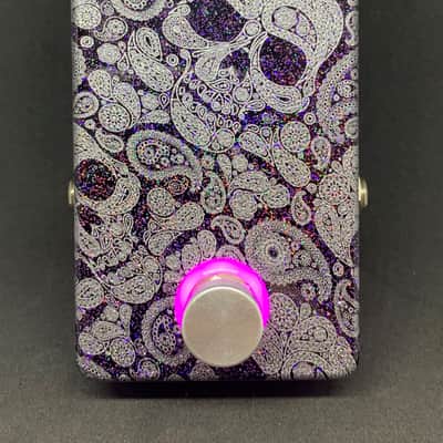 B Stock Flattley Guitar Pedals Bass Star Fazer - Bass Phaser Met Purple/Silver Skulls/Halo Ring LED image 1