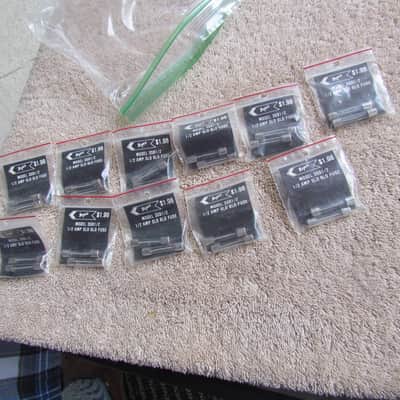 Rapco Model 3SB1/2 1/2 Amp Slo Blo Fuses Lot Of 22 NOS Rapco 1/2 Amp Slo Blo Fuses New Old Stock image 2