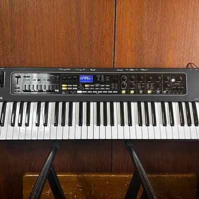 Yamaha CK61 61-key Stage Piano w/ box image 1