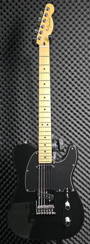 Fender Player Telecaster with Maple Fretboard 2022 - Black image 1