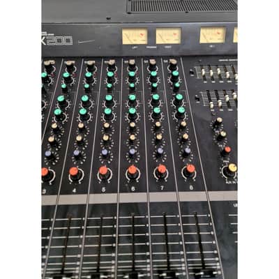 Yamaha emx200. mixer amp - Mixer - Good image 18