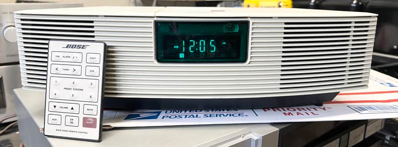 Bose Wave Radio AWR1-1W AM/FM Radio, AUX, Clock Radio White w/ Remote Tested (SEE VIDEO) image 1