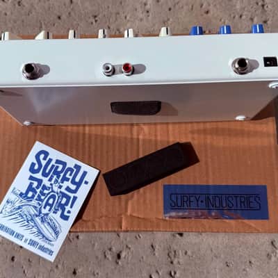 SurfyBear Compact Deluxe - Ready to Ship - Almost New - Classic Fender‑Style Spring Reverb image 2