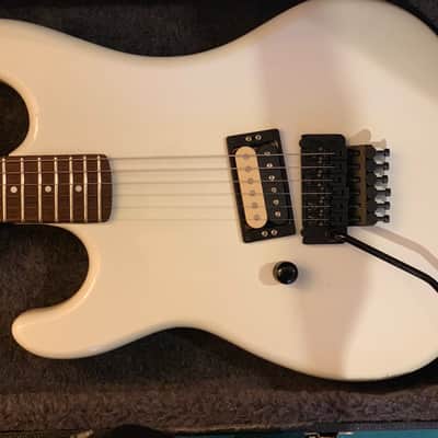 Kramer  Baretta Vintage Left-handed 1984  White - Pearl image 2