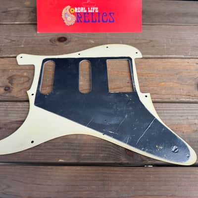 Real Life Relics Aged Oyster Pearl Fender® Stratocaster® Pickguard 3 Ply 11 Hole HSS   [PGAM1] image 3