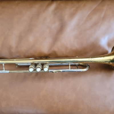 Vintage Rivoli Bb Trumpet – Made in Italy – Hand Engraved Bell – c.1950s/60s image 4