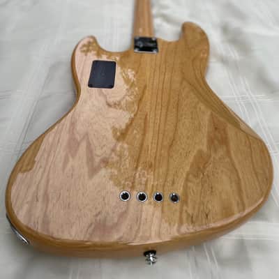 Sire V7 Vintage with Fender Custom Shop Custom 60s Pickups Swamp Ash Natural image 6