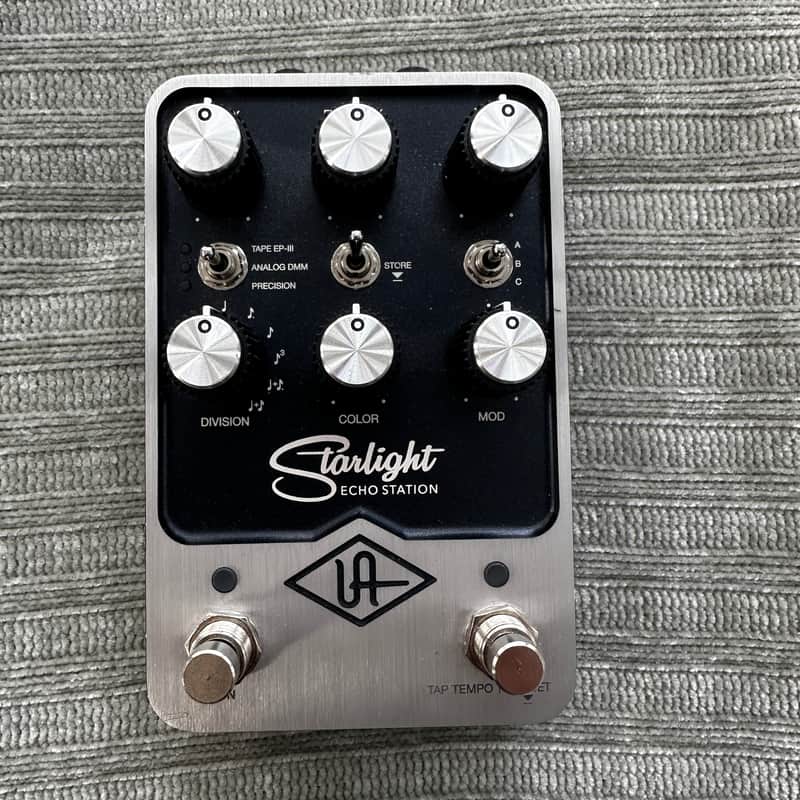 Universal Audio Starlight Echo Station 2021 - Present - Silver