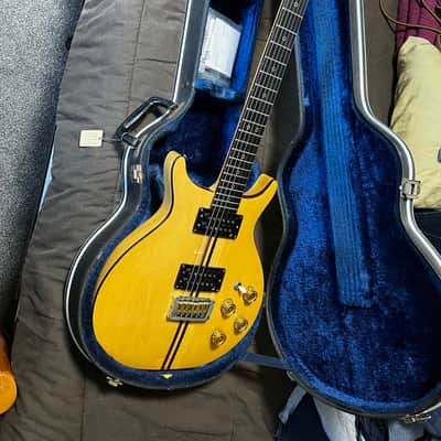 1981 Washburn Falcon Electric Guitar Wings Series image 5
