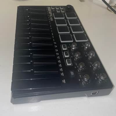 Akai MPK Mini MK3 Limited Edition Black 2020 - Black image 8