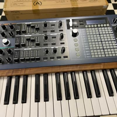 Arturia Polybrute 2022 - Brown image 3