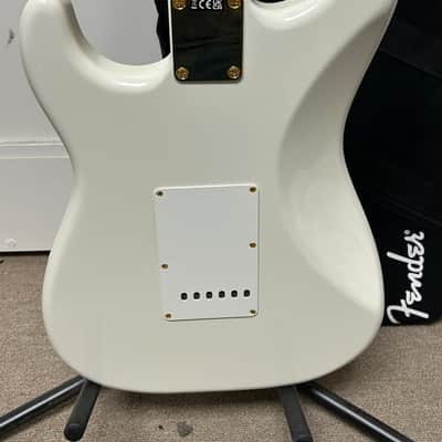 Fender Made in Japan Traditional 60s Stratocaster 2025 - White Pearl image 5