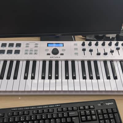 Arturia KeyLab Essential 49 MIDI Controller 2017 - Present - White