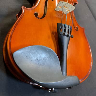 2000's Student Line 4/4 Violin Outfit with Bow and Hardshell Case image 5