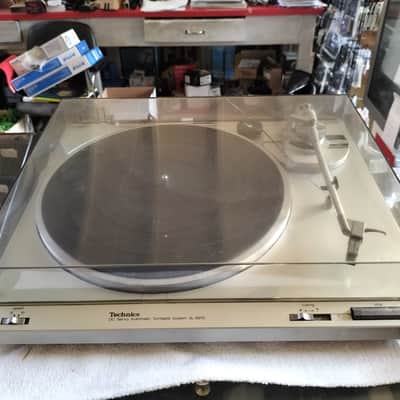 Technics SL-B210 Turntable image 1