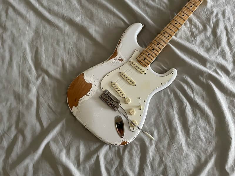 Fender Stratocaster  2021 Heavy Aged White image 1