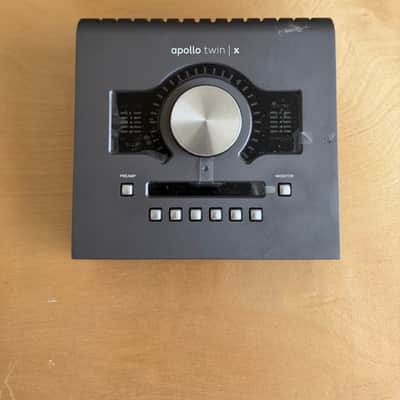 Universal Audio Apollo Twin X QUAD Thunderbolt 3 Audio Interface 2020 - Present - Gray image 1
