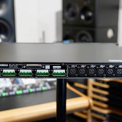 Yamaha MLA8 Mic Line Amplifier image 2