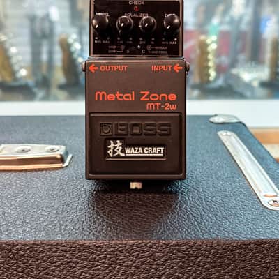 Boss MT-2W Metal Zone Waza Craft - Black image 3