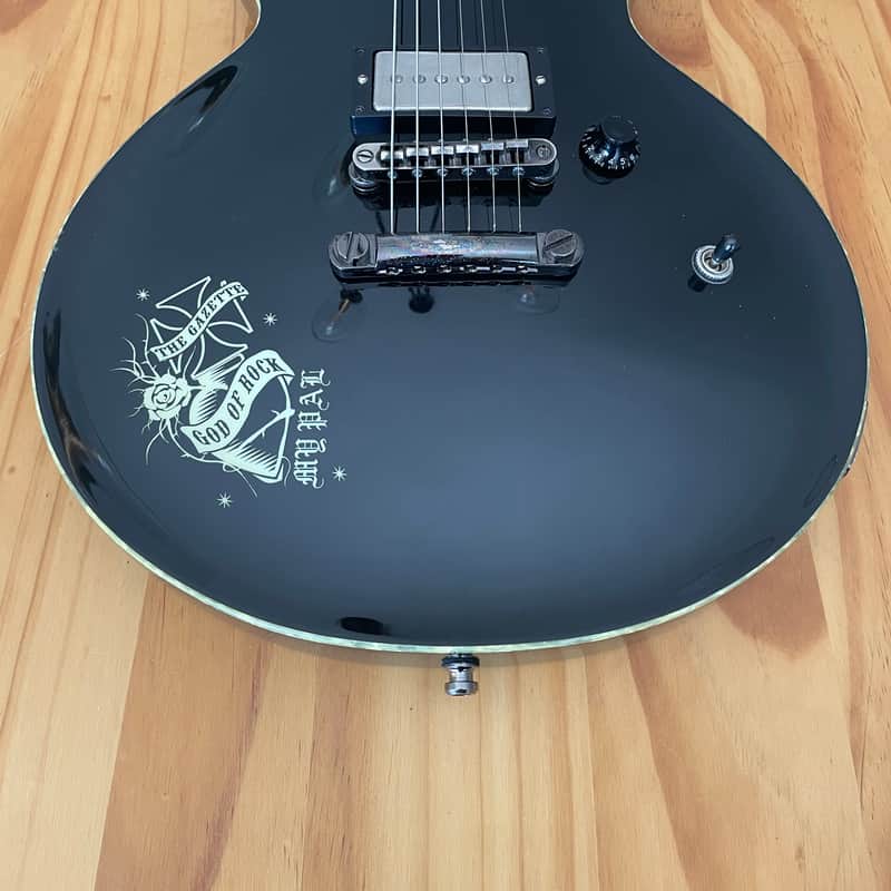 2010 Edwards E-U-138-HL1 2010 Black