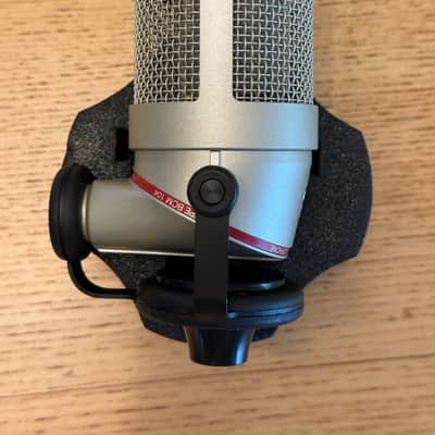 Neumann BCM 104 Large Diaphragm Cardioid Condenser Microphone 2004 - Present - Nickel image 3