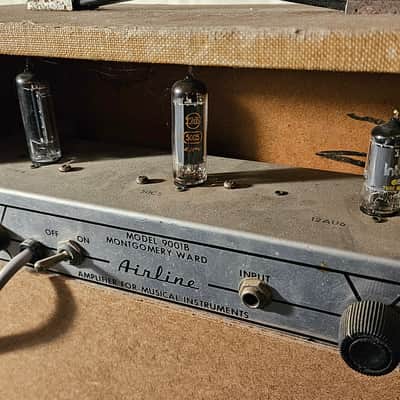 Early 1960's Montgomery Wards Airline 9001B Tube Amp With Isolation Transformer image 3