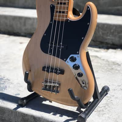 Squier Classic Vibe 70's Jazz Bass Guitar  Natural image 4