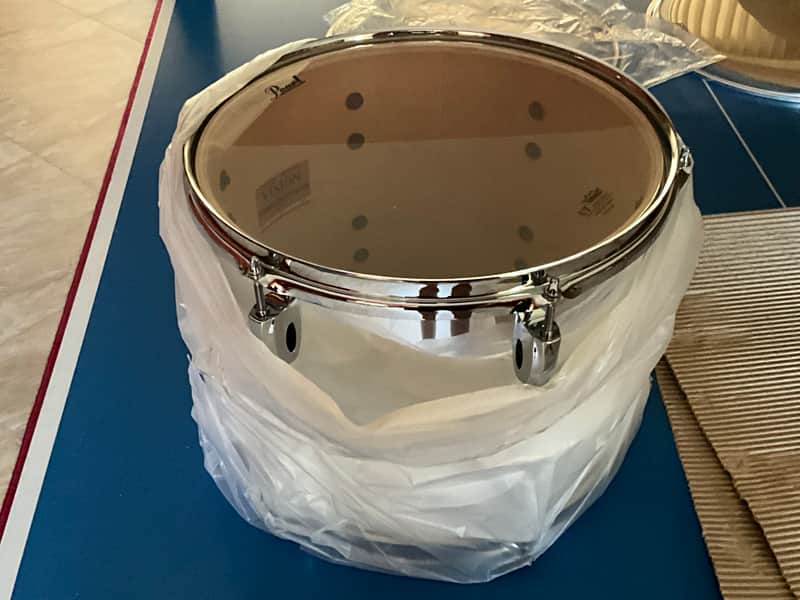 Pearl Vision Drums (2) Brand New Carton image 1