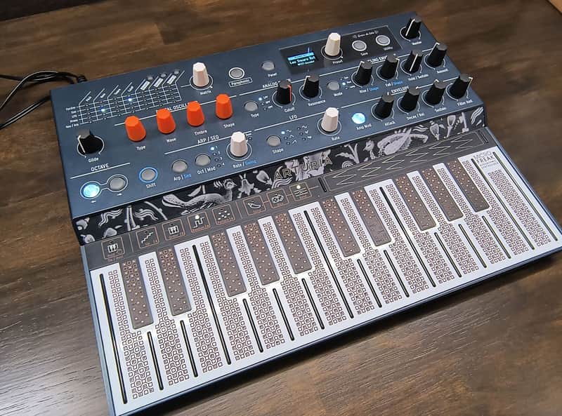 Arturia MicroFreak 25-Key Algorithmic Synthesizer 2019 - Present - Black image 1