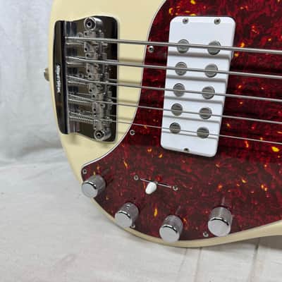Ernie Ball Music Man 30th Anniversary Stingray sting ray 5 H Bass with Case 2018 - Translucent Buttercream / Roasted maple neck / maple fingerboard image 5