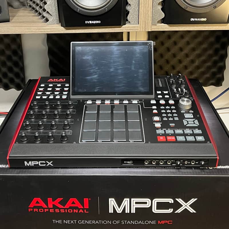 Akai MPC X Standalone Sampler / Sequencer image 1