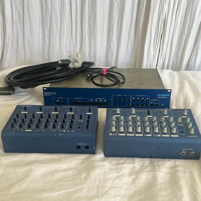 Furman HDS-16 + 2x HRM-16 Headphone Distribution System + 50-Pin Cable image 1