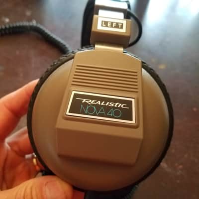 Realistic China Nova 40 Padded Stereo Headphones Full Size 1/4" phone plug 1970s image 4