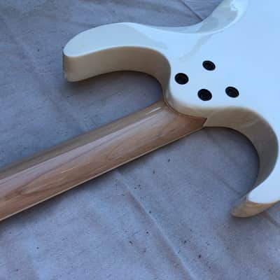 Luthier DIY Jackson 6 string project - unfinished image 17