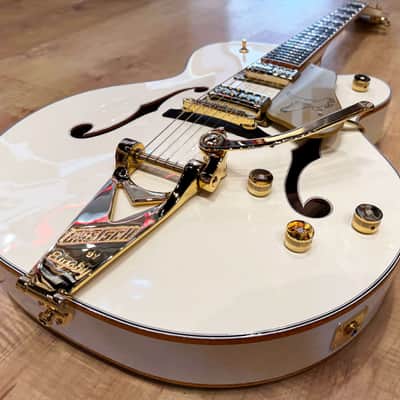 Gretsch G6136T-MGC Michael Guy Chislett Signature Falcon Hollow Body Guitar - Vintage White image 12