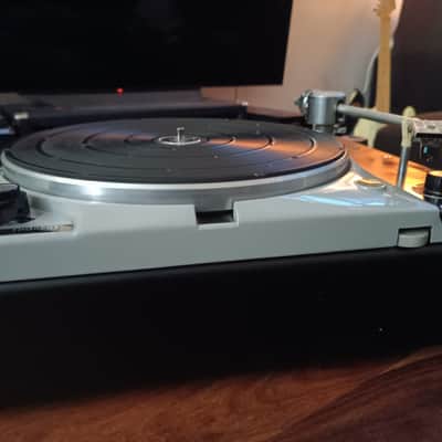 Thorens TD 124 MK II Turntable image 2