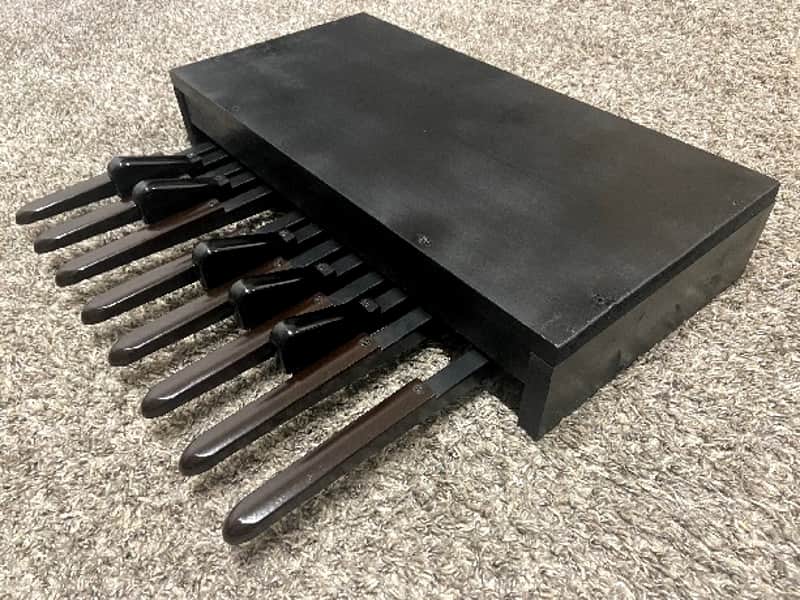 Bass Pedals Synthesizer - No MIDI just BASS , Simple Operation - see Video - Free US Ship ! image 1