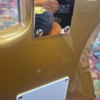Squier Affinity stratocaster 20th anniversary 2002 - Gold sparkle image 15