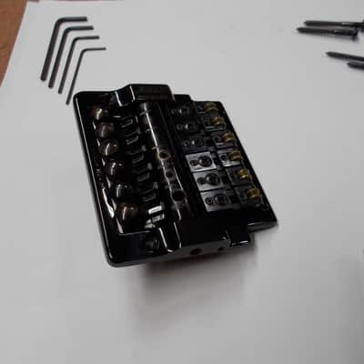 Vintage 80's Kahler USA 2300 Professional Black flat mount tremolo bridge image 5